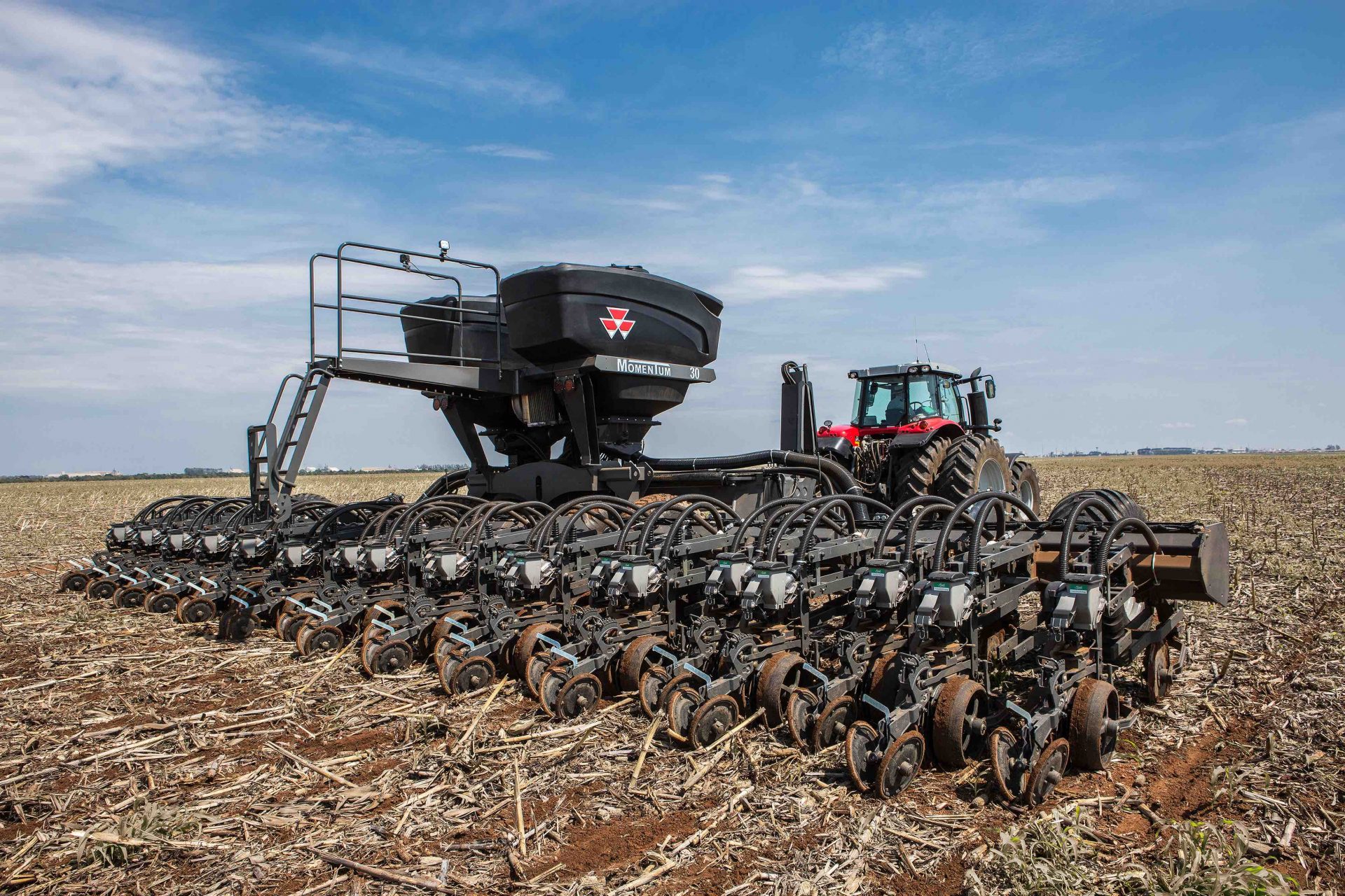 Plantadeira Dobrável Momentum é O Lançamento Da Massey Ferguson