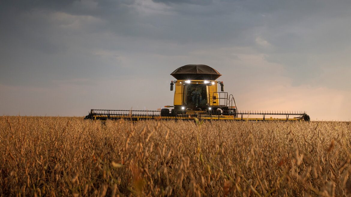 Vendas de máquinas agrícolas crescem 5,10% em abril no comparativo mensal