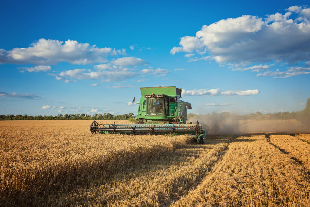 Vendas de máquinas agrícolas mantêm ritmo estável e acumulam alta de 9,4%