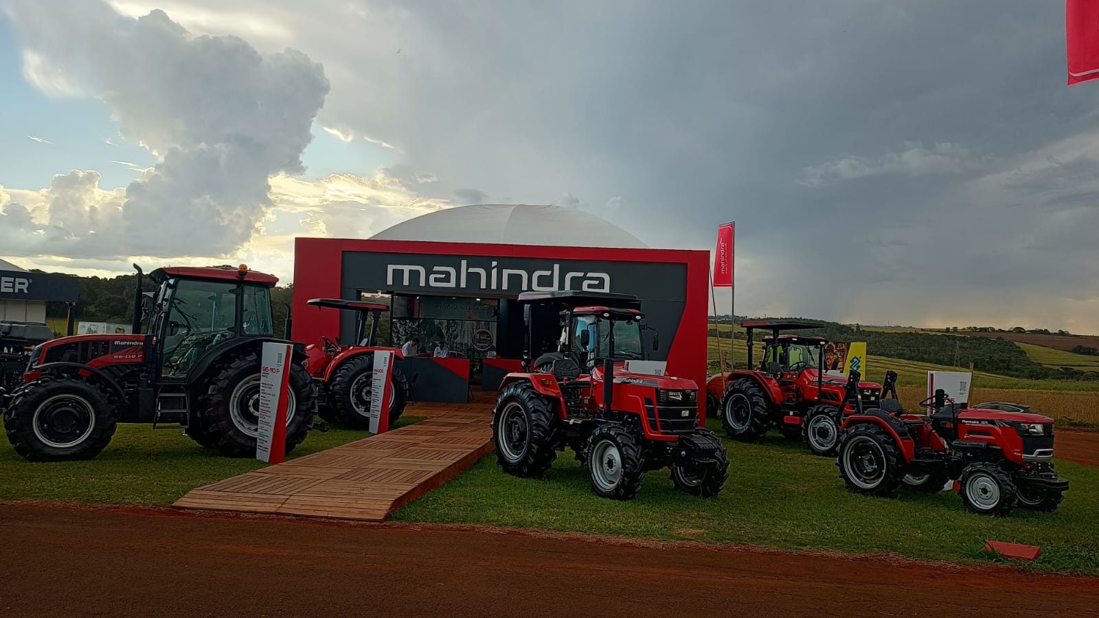 Vendas da Mahindra superam 10 tratores somente no primeiro dia de Show Rural