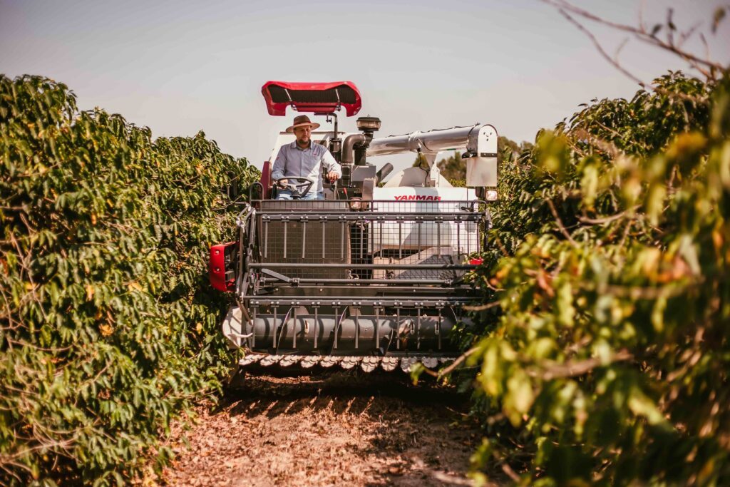 Tratores agrícolas nacionalizados são os destaques da Yanmar