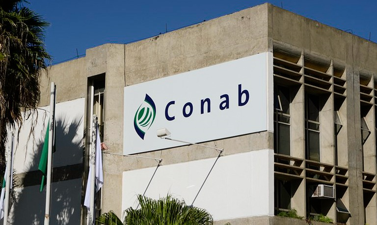 Conab dobra investimentos em sua rede de armazenagem