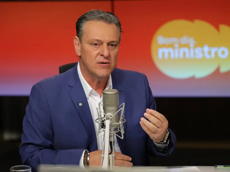 Carlos Fávaro: Plano Safra tem o objetivo de combater a inflação dos alimentos - Carlos Fávaro: Plano Safra tem o objetivo de combater a inflação dos alimentos