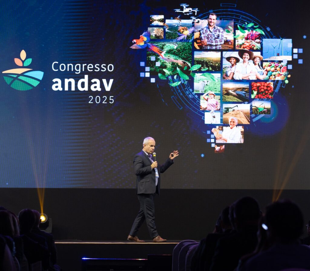PIB do agronegócio pode crescer 9% em 2025, avalia economista 