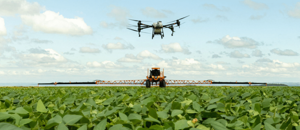 Drones avançam como aliados na pulverização agrícola no Brasil