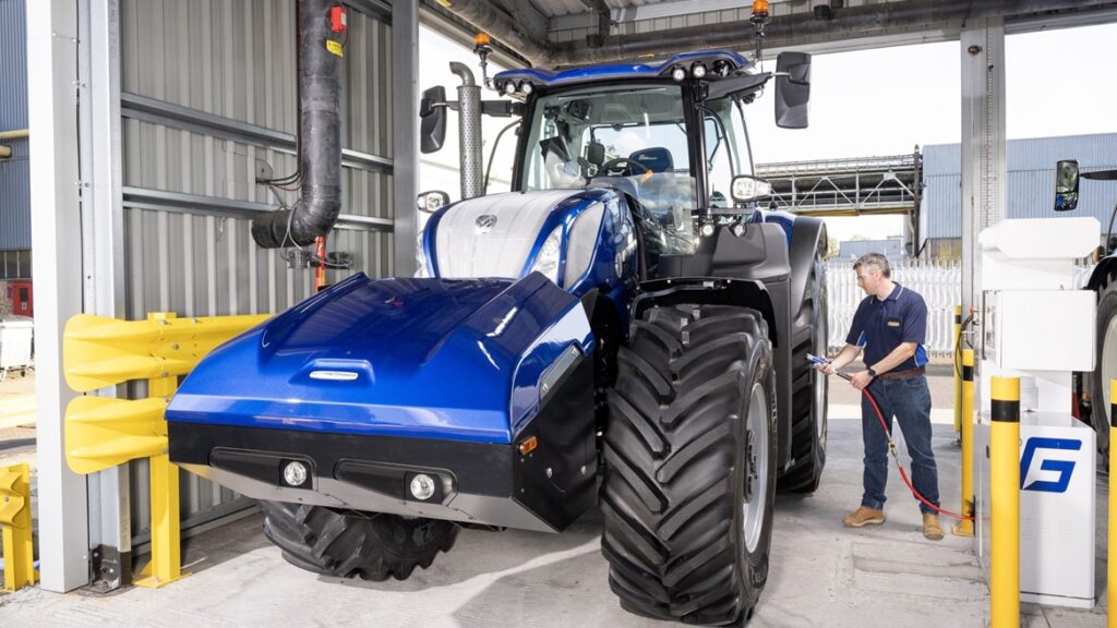 New Holland apresenta novo trator movido a biometano, o T7.270 Methane Power