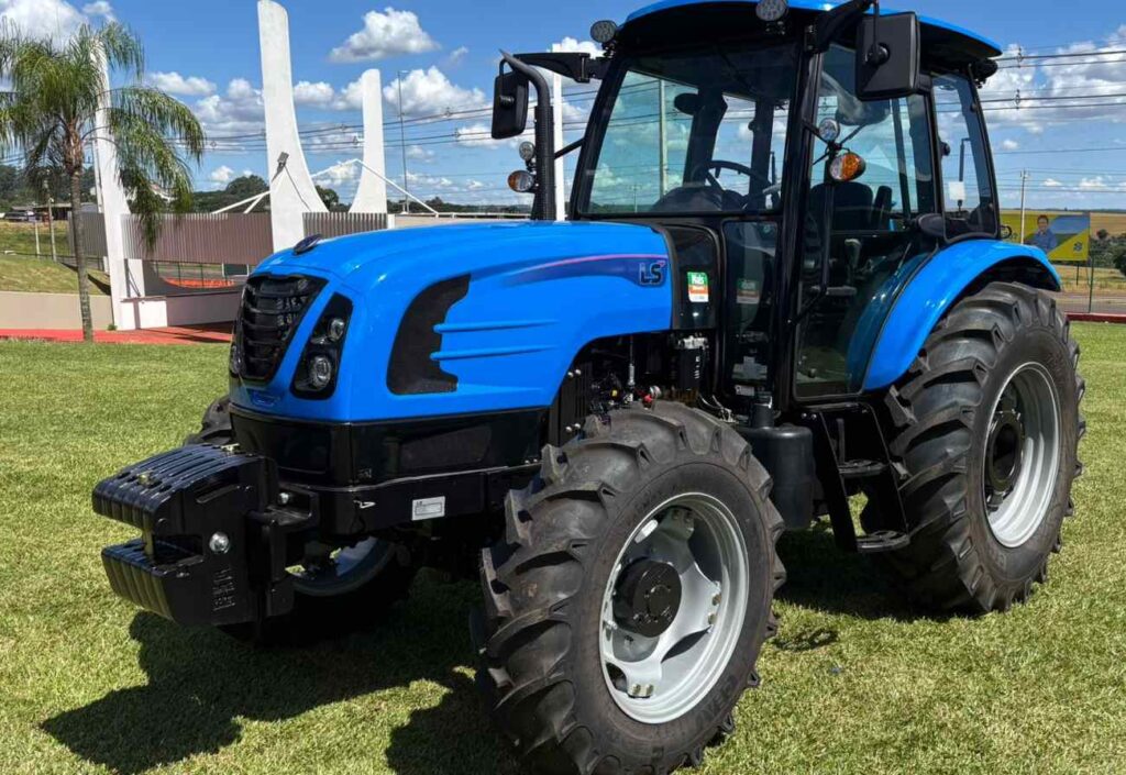 LS Tractor faz pré-lançamentos e reforça soluções de acesso à mecanização