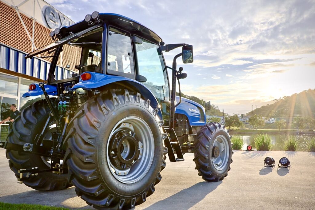 LS Tractor lança série Plus PRO com modelos de até 105 cv na Agrishow 2026 - LS Tractor LS Tractor lança série Plus PRO com modelos de até 105 cv na Agrishow 2026