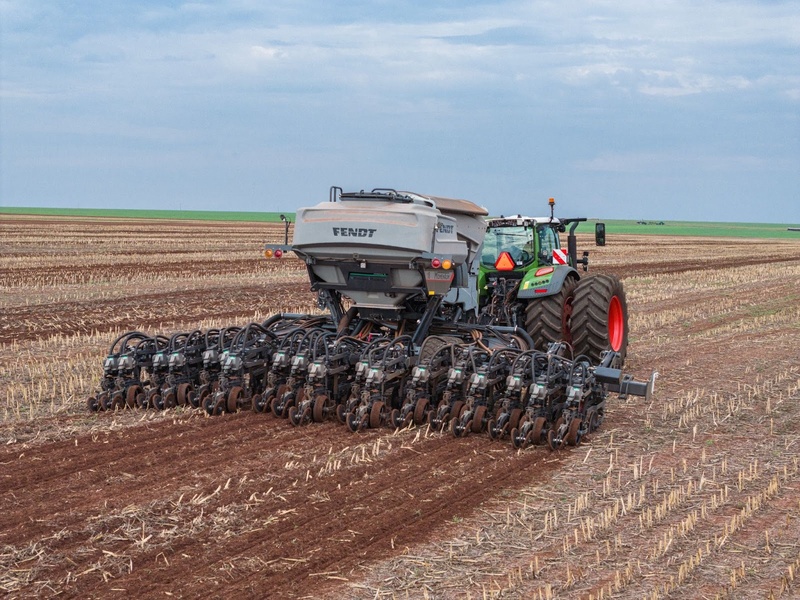 Fendt redefine eficiência no campo com tecnologia e integração entre tratores e plantadeira - Fendt Fendt redefine eficiência no campo com tecnologia e integração entre tratores e plantadeira