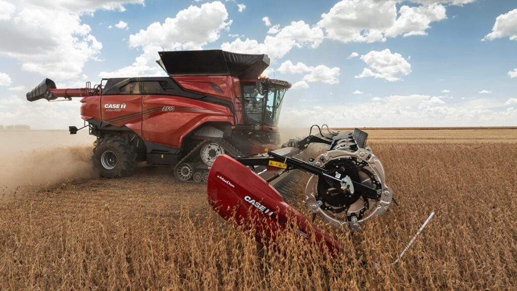 Case IH destaca colheitadeira de 775 cv e tecnologias autônomas na Bahia Farm Show
