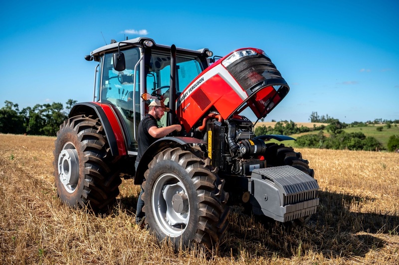 A evolução tecnológica das máquinas agrícolas tem ampliado a necessidade de qualificação profissional no agronegócio