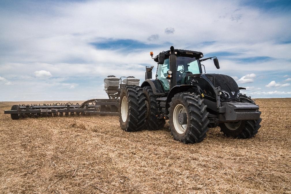 Valtra leva inovações com alta tecnologia para a Coopercitrus Expo