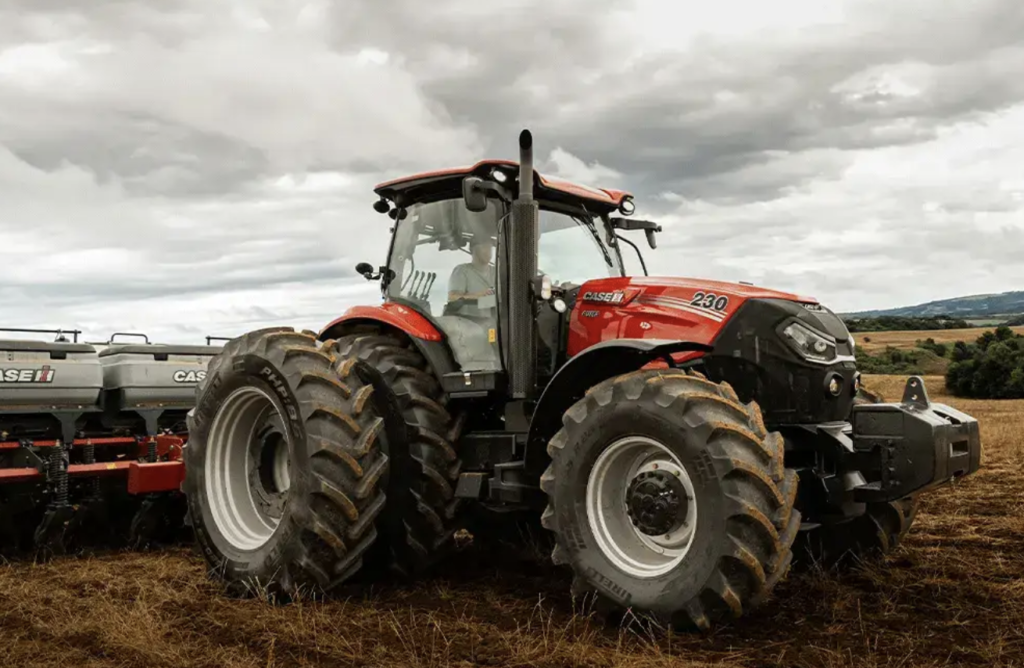 Guia atualizado: 10 dos melhores tratores agrícolas disponíveis no Brasil - melhores tratores agrícolas Case IH Puma 230 – potência e transmissão automatizada